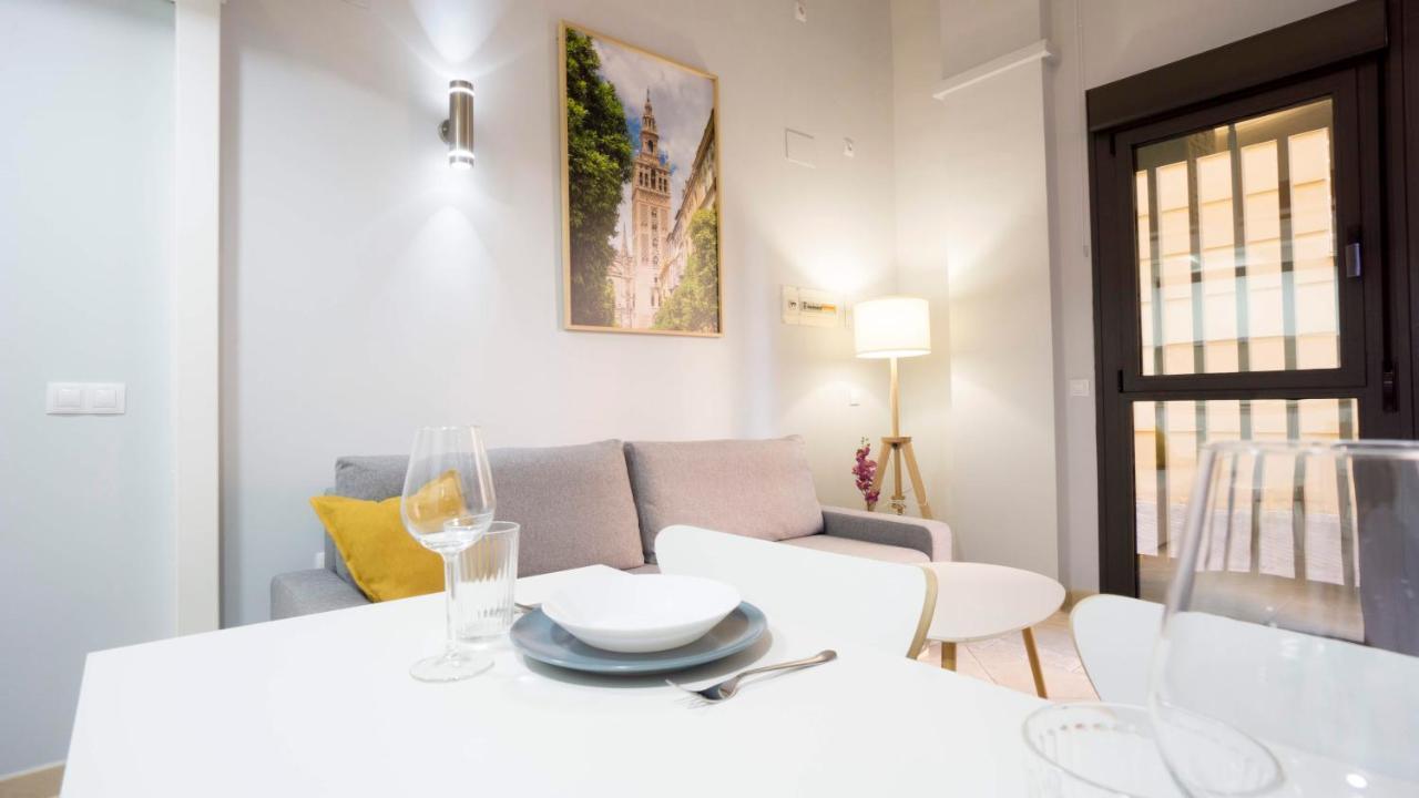 Rentalsevilla Escuelas Pias Екстериор снимка
