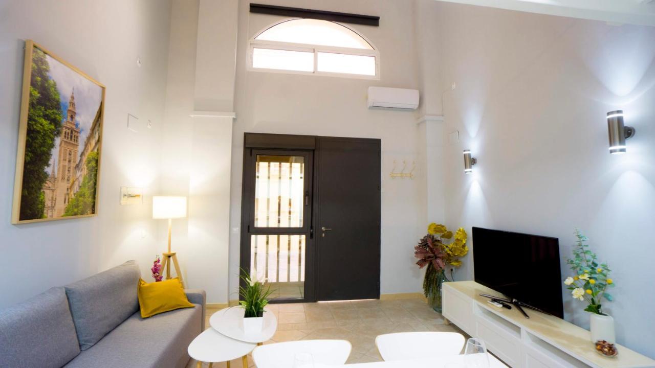 Rentalsevilla Escuelas Pias Екстериор снимка