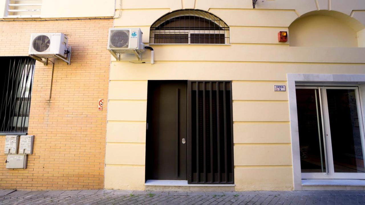 Rentalsevilla Escuelas Pias Екстериор снимка